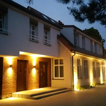 Apartamenty Royal Maris 5: Central Ustka Retreat Near Beach & Harbor Exterior photo